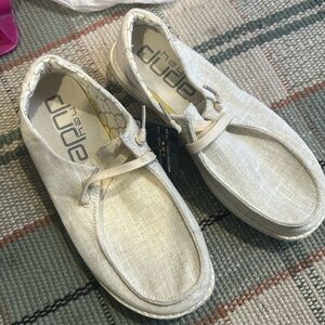 Wendy sparkle gold heydude